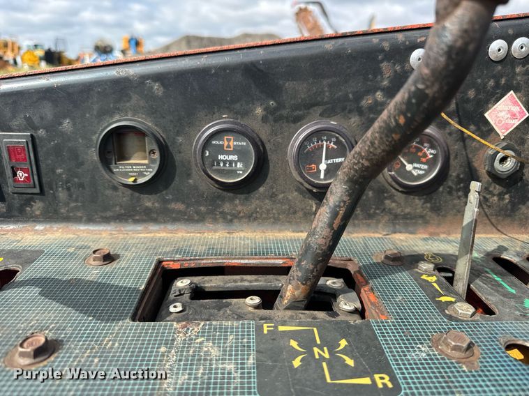 image for item OG9688 1994 Ditch Witch  400SXD trencher