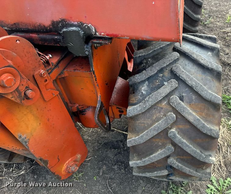 image for item OG9688 1994 Ditch Witch  400SXD trencher