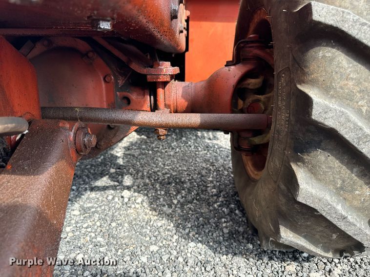 image for item OG9689 2000 Ditch Witch  3700DD trencher