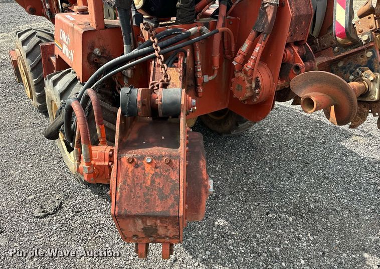 image for item OG9689 2000 Ditch Witch  3700DD trencher