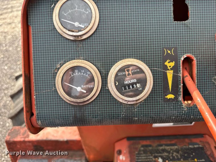 image for item OG9689 2000 Ditch Witch  3700DD trencher