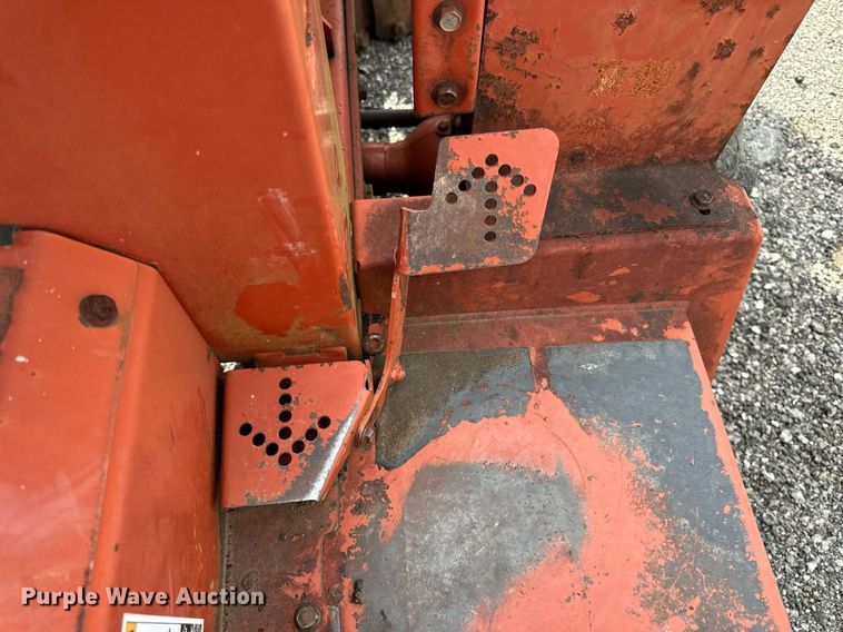 image for item OG9689 2000 Ditch Witch  3700DD trencher