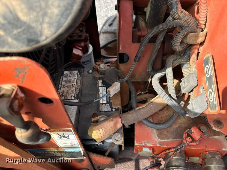 image for item OG9689 2000 Ditch Witch  3700DD trencher