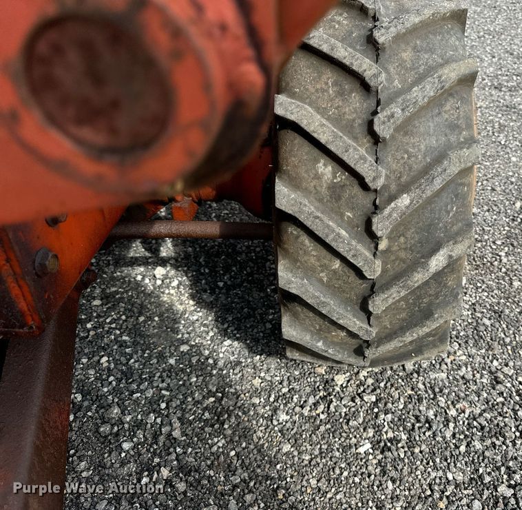 image for item OG9689 2000 Ditch Witch  3700DD trencher