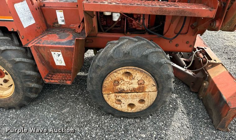 image for item OG9689 2000 Ditch Witch  3700DD trencher