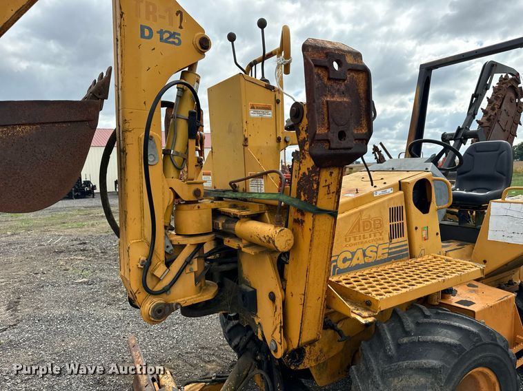 image for item OG9690 1999 Case 560 trencher