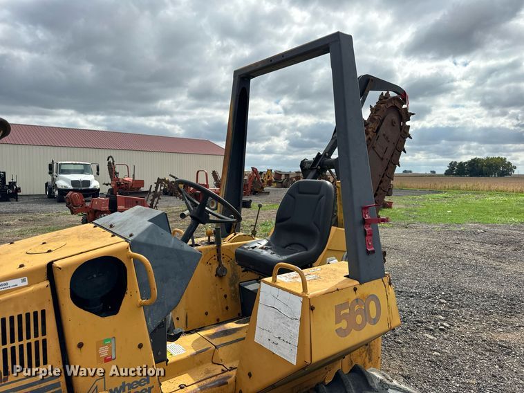 image for item OG9690 1999 Case 560 trencher