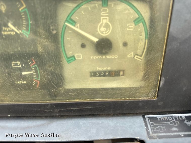 image for item OG9690 1999 Case 560 trencher