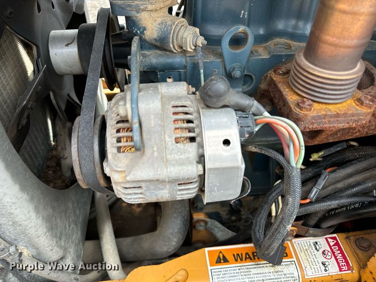 image for item OG9690 1999 Case 560 trencher