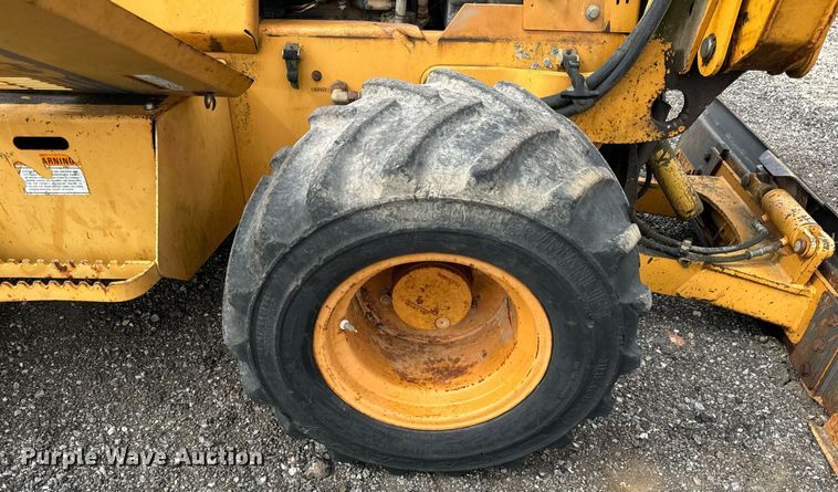 image for item OG9690 1999 Case 560 trencher