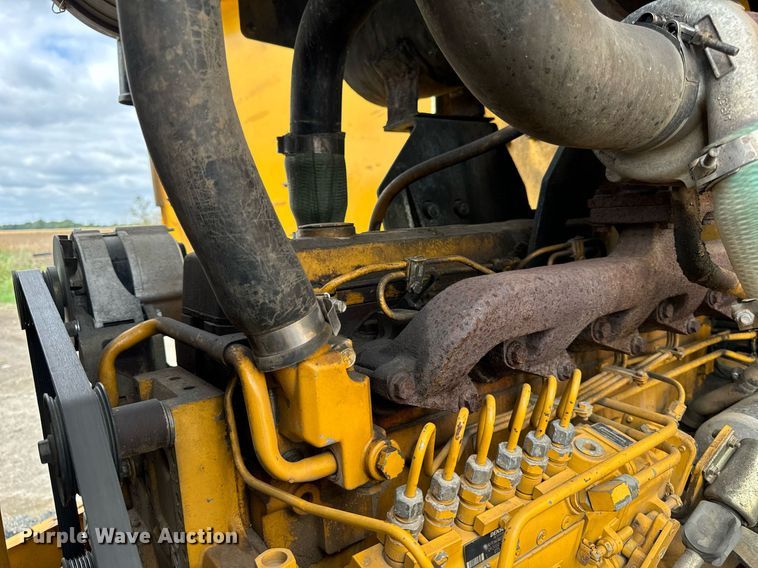 image for item OG9691 1998 John Deere  624H wheel loader