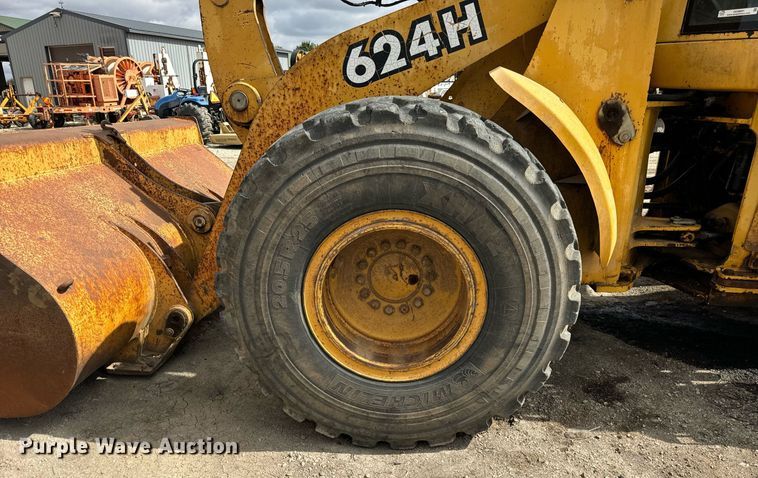 image for item OG9691 1998 John Deere  624H wheel loader