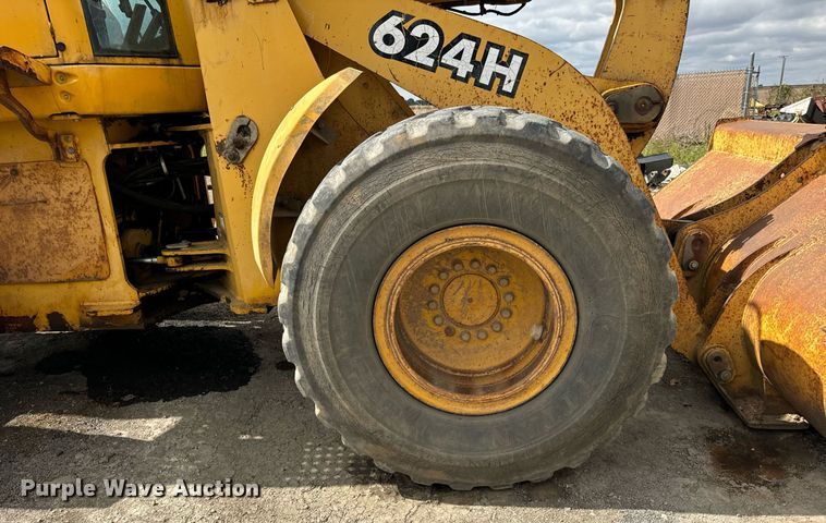 image for item OG9691 1998 John Deere  624H wheel loader