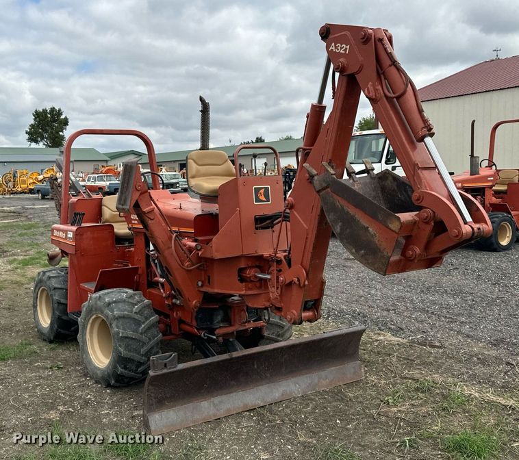 image for item OG9692 1991 Ditch Witch  4010DD trencher