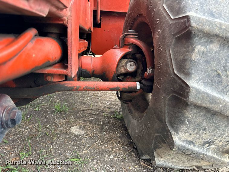 image for item OG9692 1991 Ditch Witch  4010DD trencher
