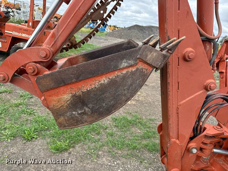 image for item OG9692 1991 Ditch Witch  4010DD trencher