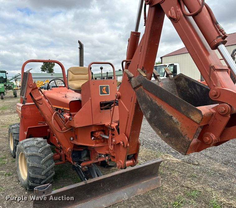 image for item OG9692 1991 Ditch Witch  4010DD trencher