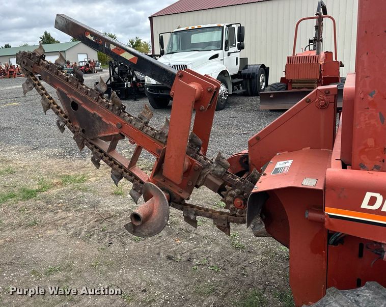 image for item OG9692 1991 Ditch Witch  4010DD trencher