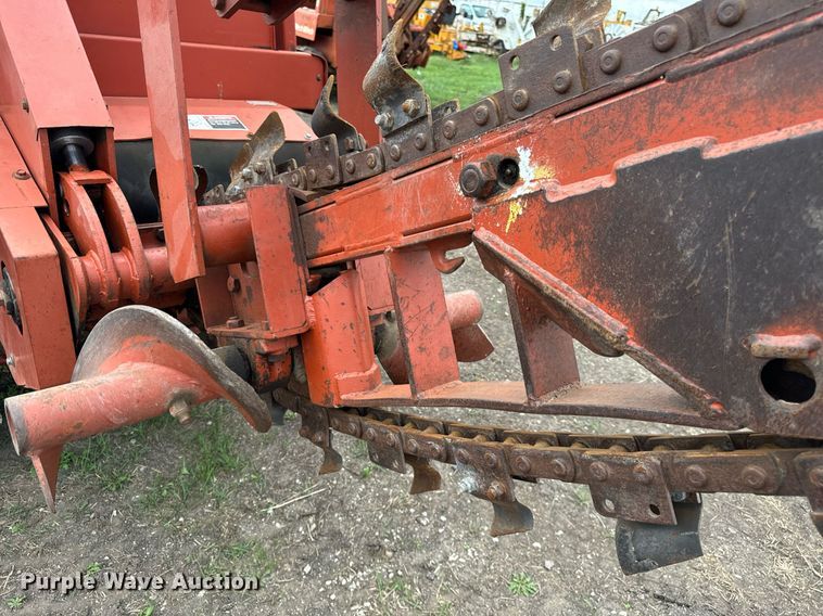 image for item OG9692 1991 Ditch Witch  4010DD trencher