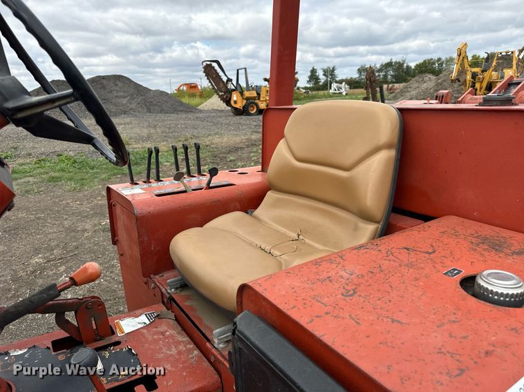 image for item OG9692 1991 Ditch Witch  4010DD trencher