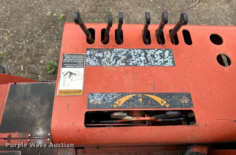 image for item OG9692 1991 Ditch Witch  4010DD trencher