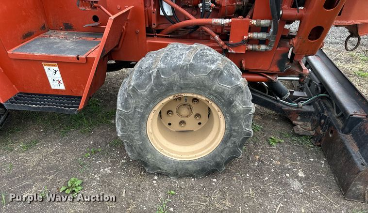 image for item OG9692 1991 Ditch Witch  4010DD trencher