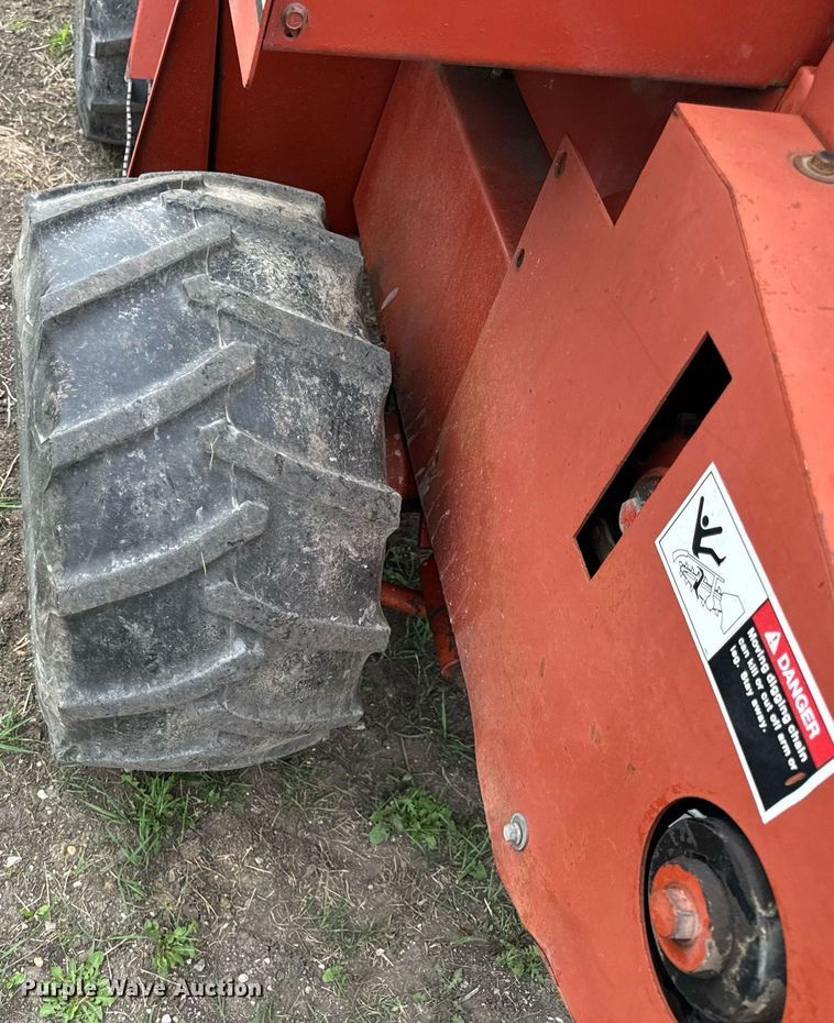 image for item OG9692 1991 Ditch Witch  4010DD trencher