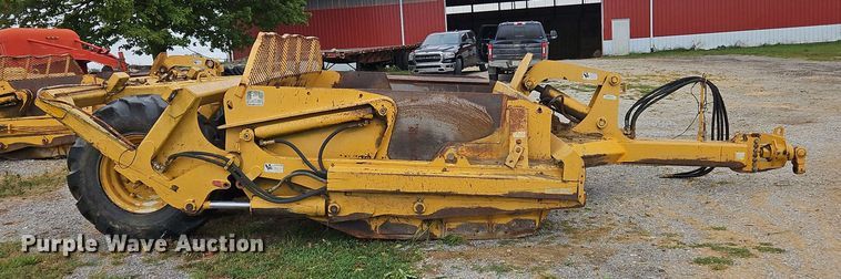 image for item OJ9868 2001 John Deere 1812C scraper