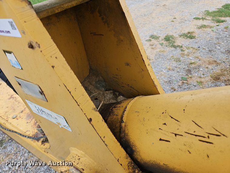 image for item OJ9868 2001 John Deere 1812C scraper