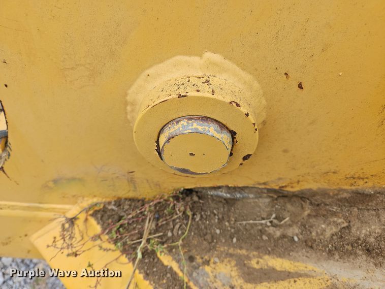 image for item OJ9868 2001 John Deere 1812C scraper