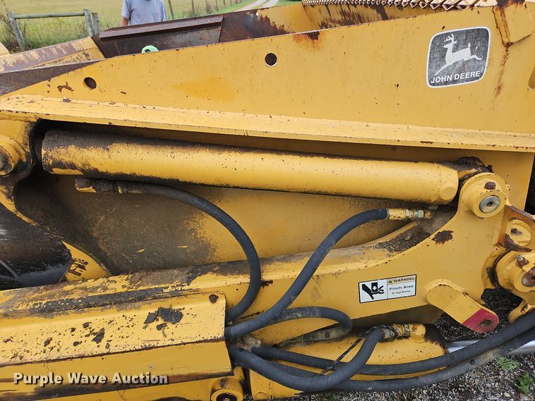 image for item OJ9868 2001 John Deere 1812C scraper