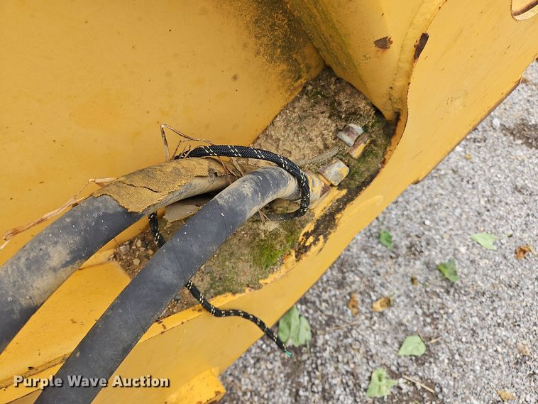 image for item OJ9868 2001 John Deere 1812C scraper