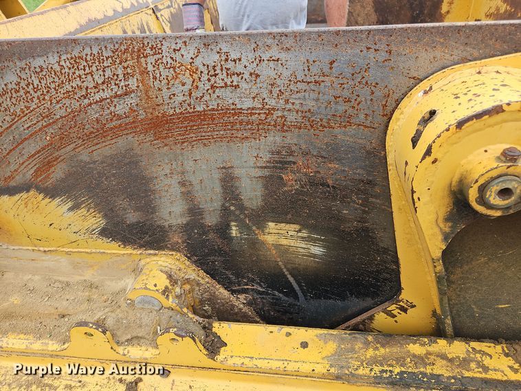 image for item OJ9868 2001 John Deere 1812C scraper