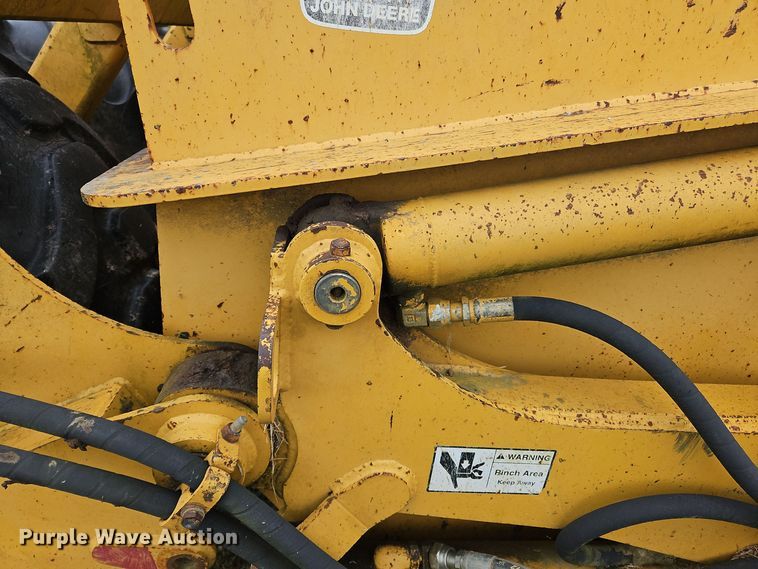 image for item OJ9868 2001 John Deere 1812C scraper