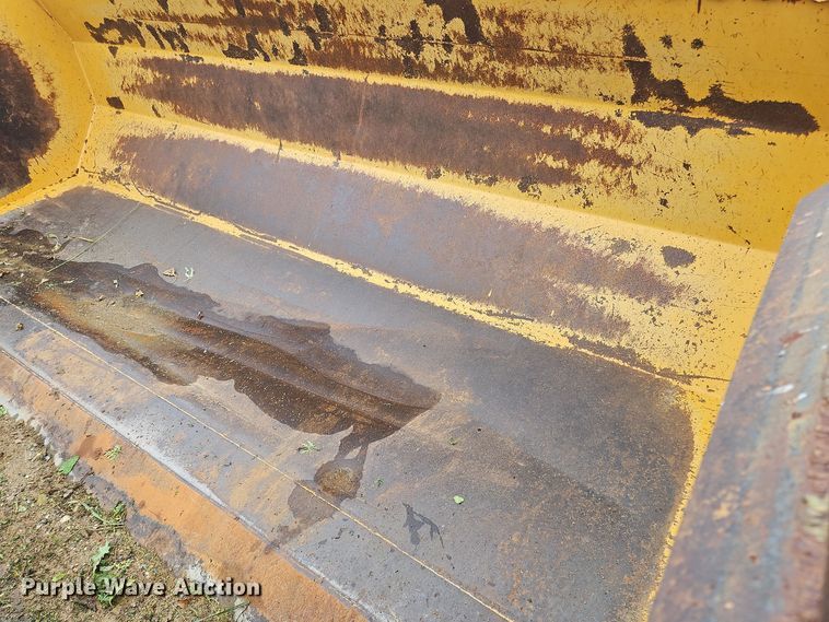 image for item OJ9868 2001 John Deere 1812C scraper