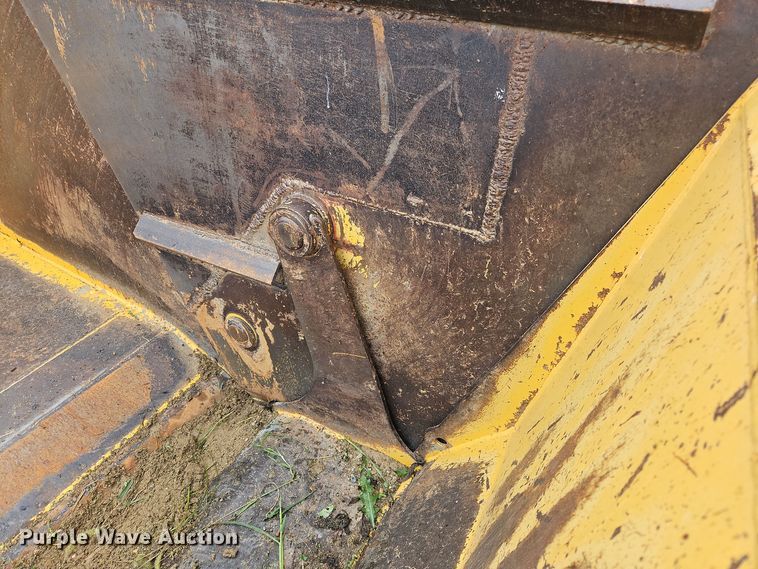 image for item OJ9868 2001 John Deere 1812C scraper