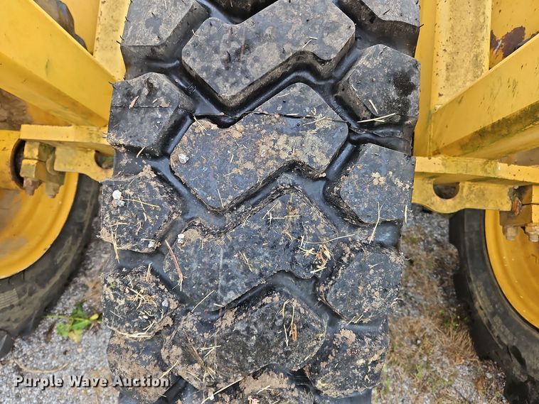 image for item OJ9868 2001 John Deere 1812C scraper