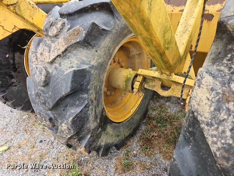 image for item OJ9868 2001 John Deere 1812C scraper