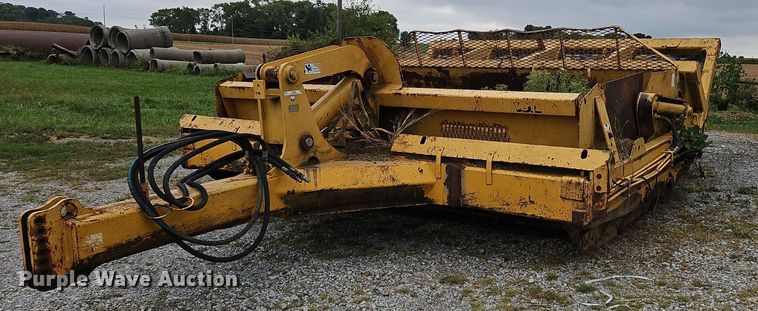 image for item OJ9869 2000 John Deere 1812C scraper