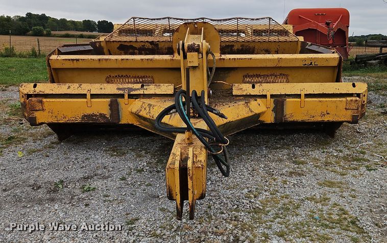 image for item OJ9869 2000 John Deere 1812C scraper