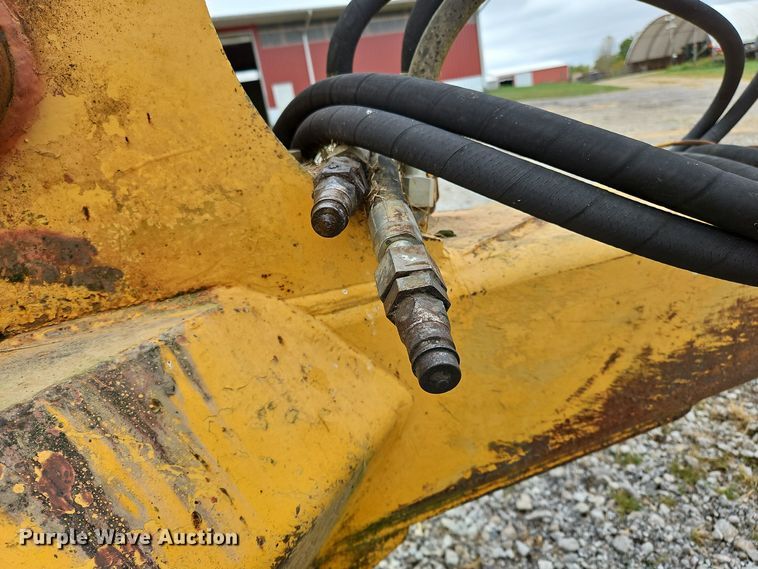 image for item OJ9869 2000 John Deere 1812C scraper