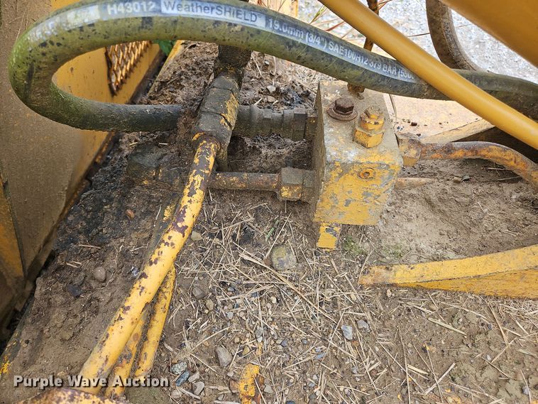 image for item OJ9869 2000 John Deere 1812C scraper