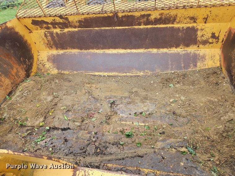 image for item OJ9869 2000 John Deere 1812C scraper