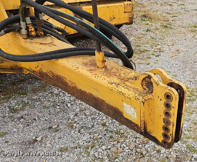 image for item OJ9869 2000 John Deere 1812C scraper