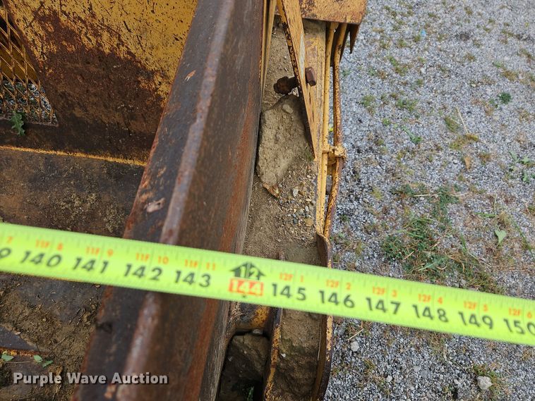 image for item OJ9869 2000 John Deere 1812C scraper