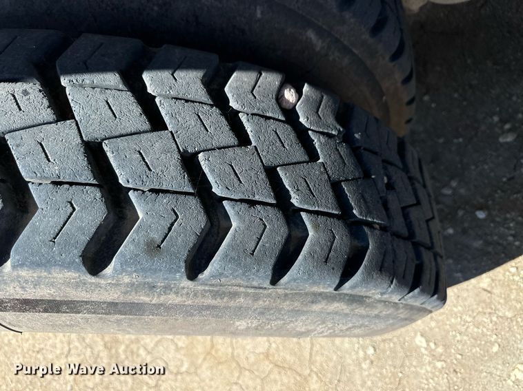 image for item OM9671 1994 Galbreath FFA22 end dump trailer