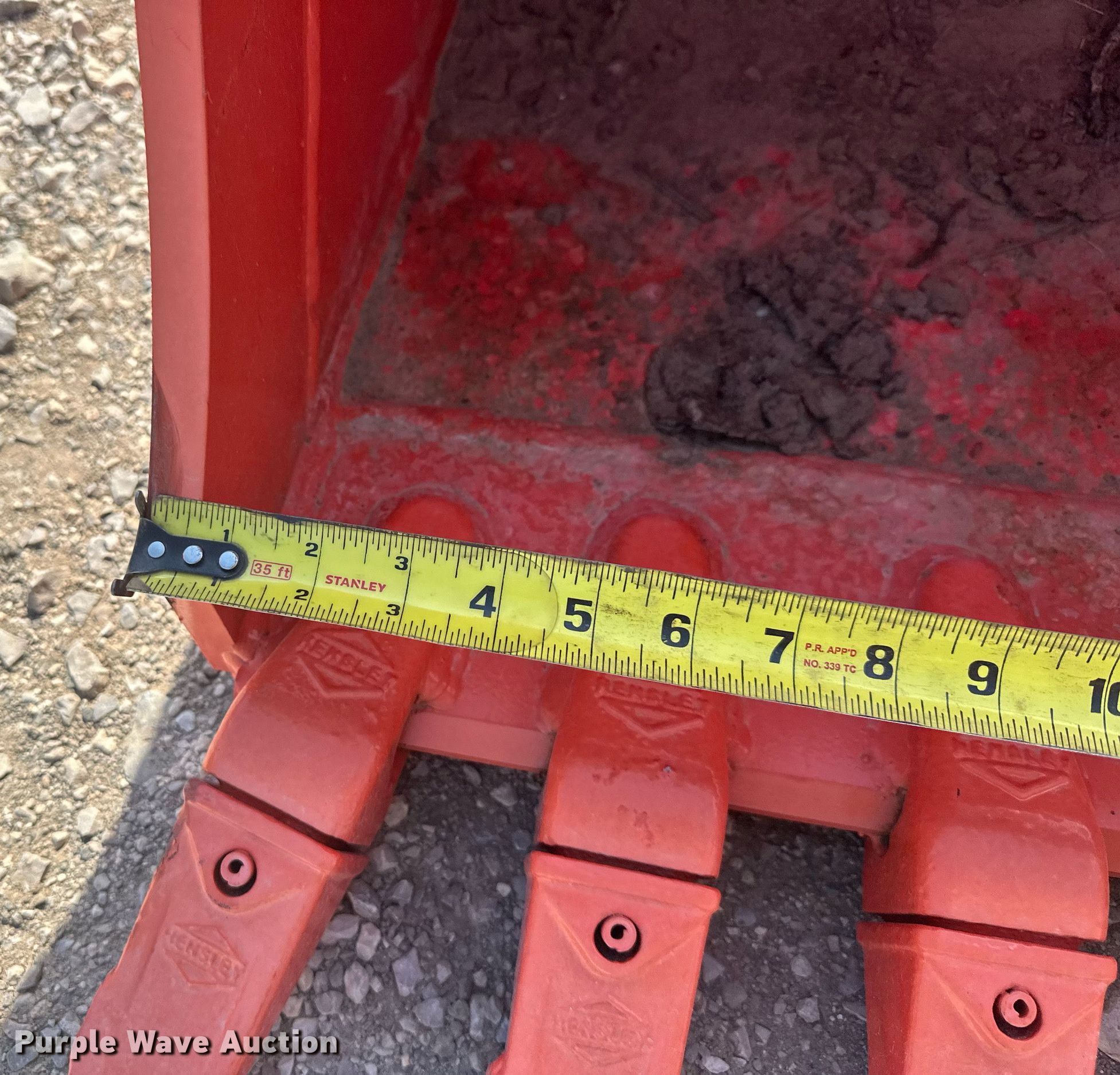 Kubota K7789 excavator bucket in Duncan, OK Item EJ4983 for sale