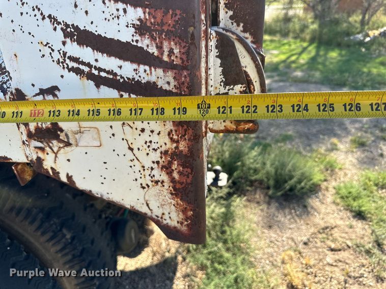 image for item DD3305 1978 Ford dump truck