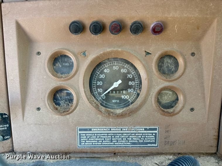 image for item DD3305 1978 Ford dump truck