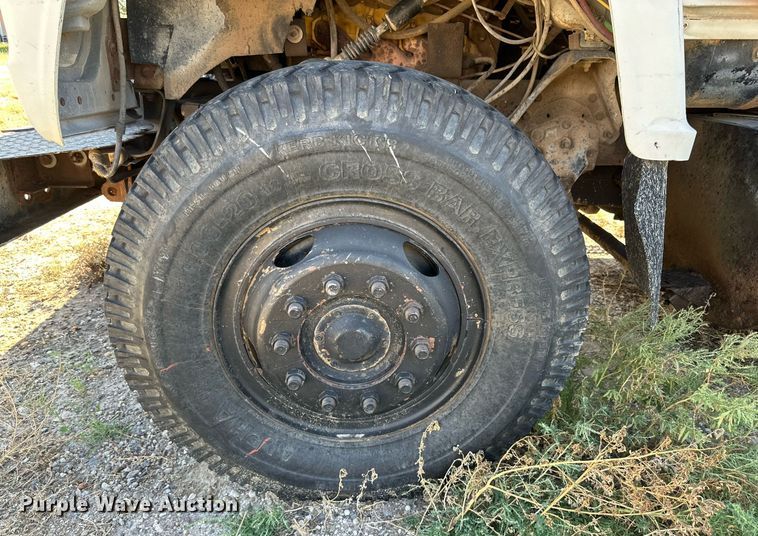 image for item DD3305 1978 Ford dump truck